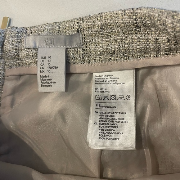 H&M Beige Skirt with gold detailing - Picture 7 of 7